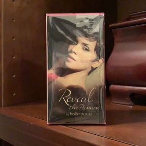 Halle Berry Reveal The Passion Spray